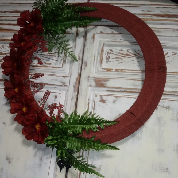 Handcrafted Yarn Wreath|Wreaths|Door Hanger|Door Decor - Picture 7 of 7